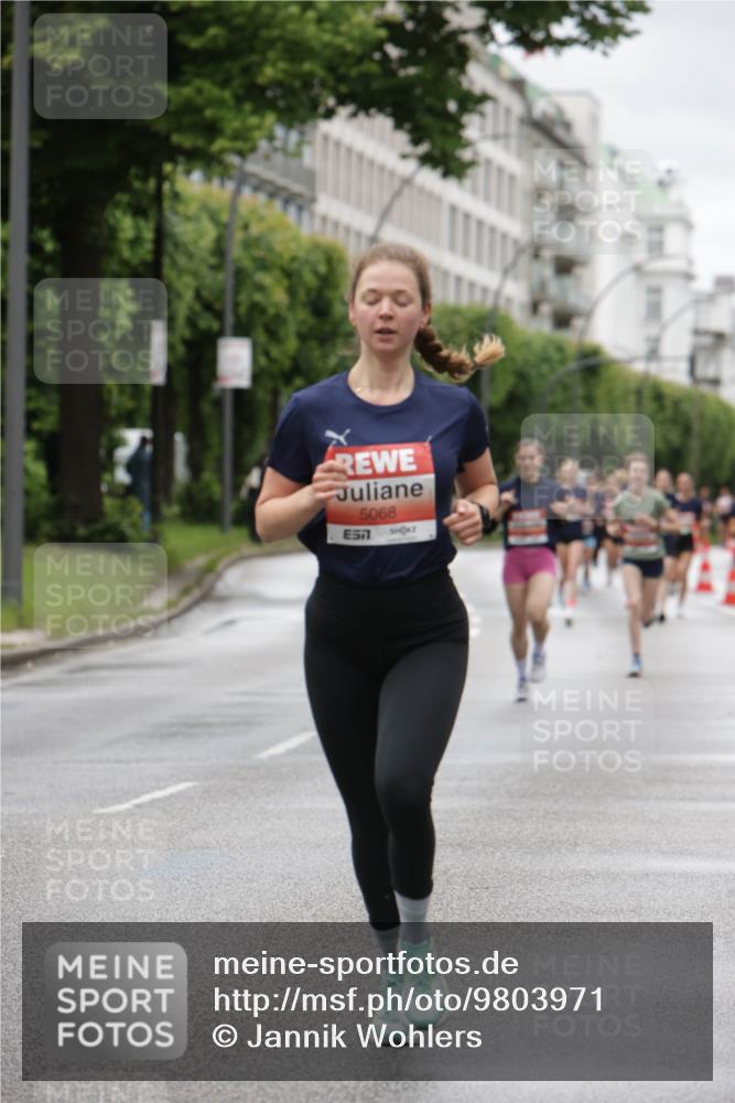14.06.2026 - REWE Women's Run Jannik Wohlers http://msf.ph/oto/9803971 14.06.2026 10:37:05 Laufen 5068 meine-sportfotos.de