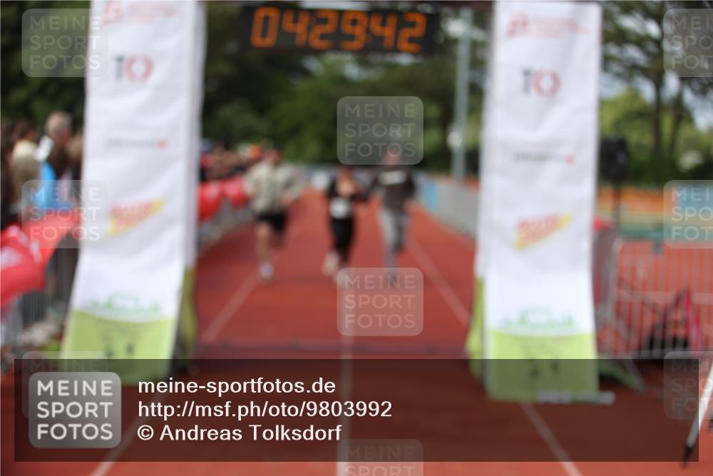 14.06.2026 - 7 Türme Triathlon Andreas Tolksdorf http://msf.ph/oto/9803992 14.06.2026 15:29:40 Ziel 1174 meine-sportfotos.de