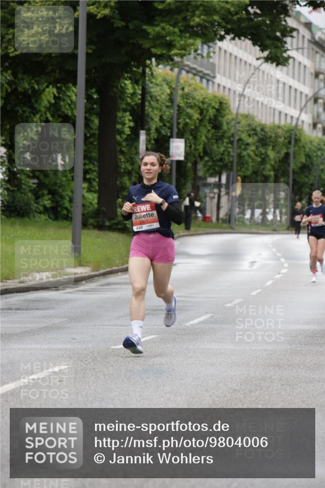 14.06.2026 - REWE Women's Run Jannik Wohlers http://msf.ph/oto/9804006 14.06.2026 10:37:09 Laufen 6361 meine-sportfotos.de