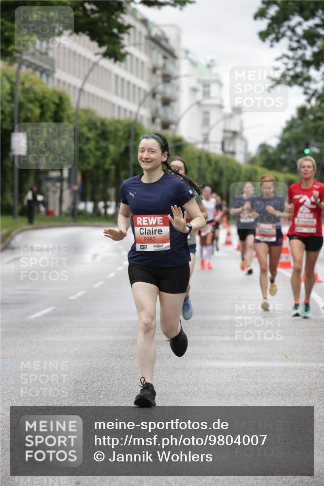 14.06.2026 - REWE Women's Run Jannik Wohlers http://msf.ph/oto/9804007 14.06.2026 10:37:10 Laufen 5982 meine-sportfotos.de