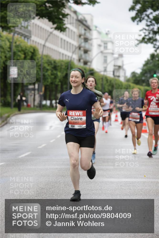 14.06.2026 - REWE Women's Run Jannik Wohlers http://msf.ph/oto/9804009 14.06.2026 10:37:10 Laufen 5982 meine-sportfotos.de