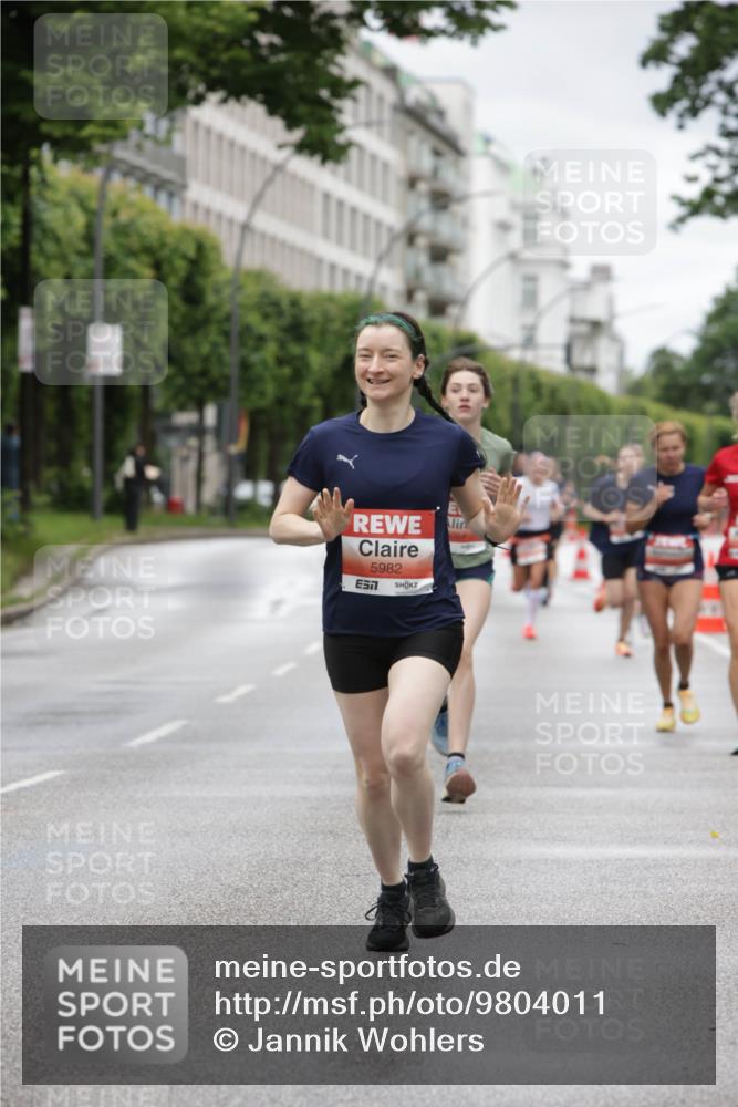 14.06.2026 - REWE Women's Run Jannik Wohlers http://msf.ph/oto/9804011 14.06.2026 10:37:10 Laufen 5982 meine-sportfotos.de