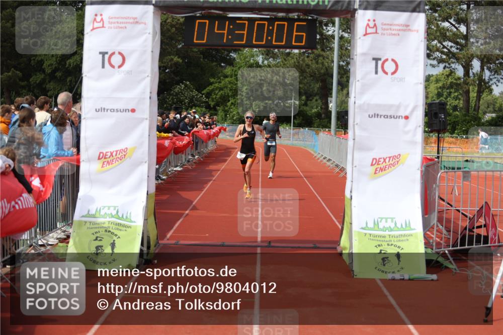 14.06.2026 - 7 Türme Triathlon Andreas Tolksdorf http://msf.ph/oto/9804012 14.06.2026 15:30:05 Ziel 1147, 1710 meine-sportfotos.de