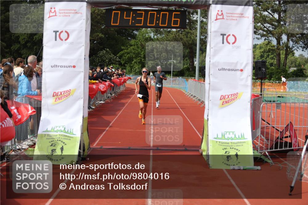 14.06.2026 - 7 Türme Triathlon Andreas Tolksdorf http://msf.ph/oto/9804016 14.06.2026 15:30:05 Ziel 1147, 1710 meine-sportfotos.de