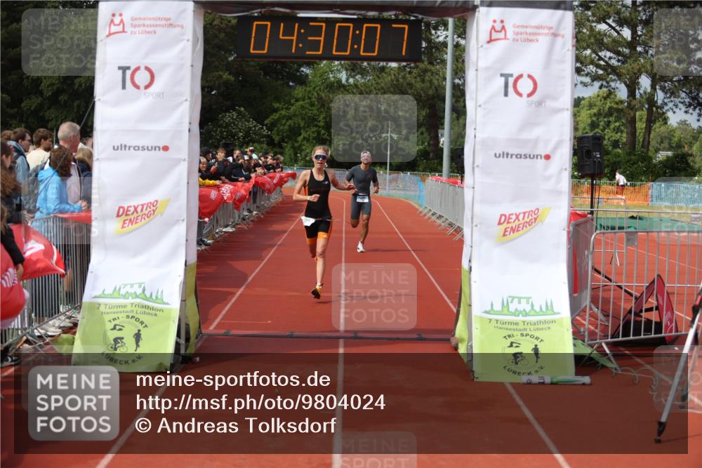 14.06.2026 - 7 Türme Triathlon Andreas Tolksdorf http://msf.ph/oto/9804024 14.06.2026 15:30:05 Ziel 1147, 1710 meine-sportfotos.de