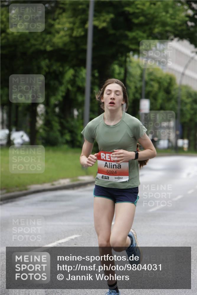 14.06.2026 - REWE Women's Run Jannik Wohlers http://msf.ph/oto/9804031 14.06.2026 10:37:13 Laufen 5024 meine-sportfotos.de