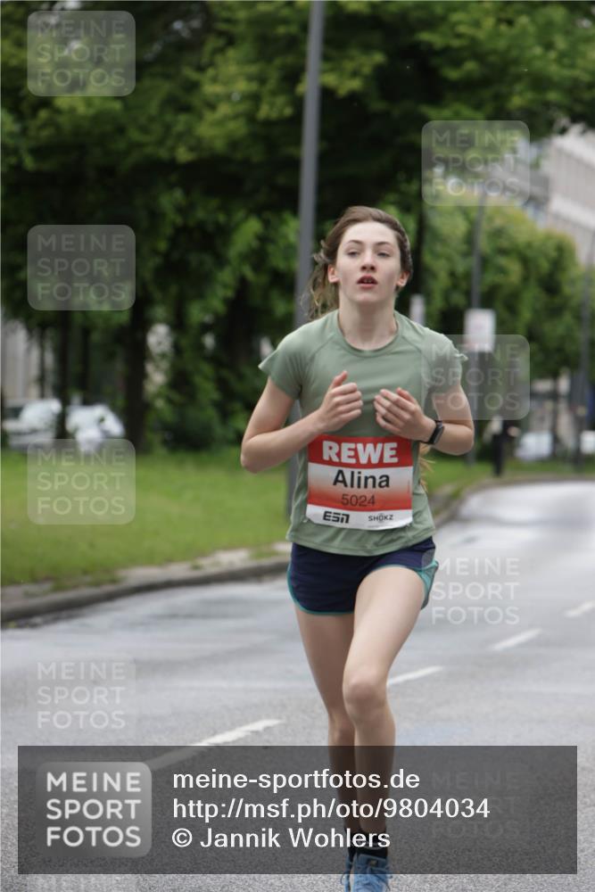 14.06.2026 - REWE Women's Run Jannik Wohlers http://msf.ph/oto/9804034 14.06.2026 10:37:13 Laufen 5024, 7 meine-sportfotos.de
