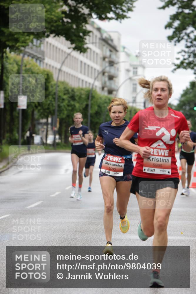 14.06.2026 - REWE Women's Run Jannik Wohlers http://msf.ph/oto/9804039 14.06.2026 10:37:14 Laufen 5093, 5995, 657 meine-sportfotos.de