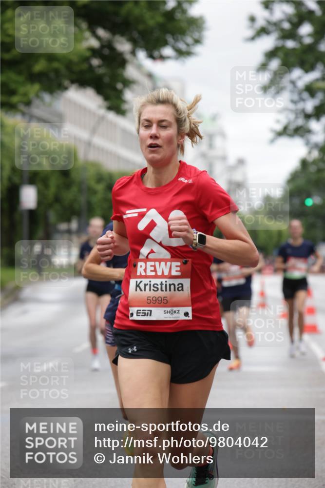 14.06.2026 - REWE Women's Run Jannik Wohlers http://msf.ph/oto/9804042 14.06.2026 10:37:15 Laufen 5995 meine-sportfotos.de