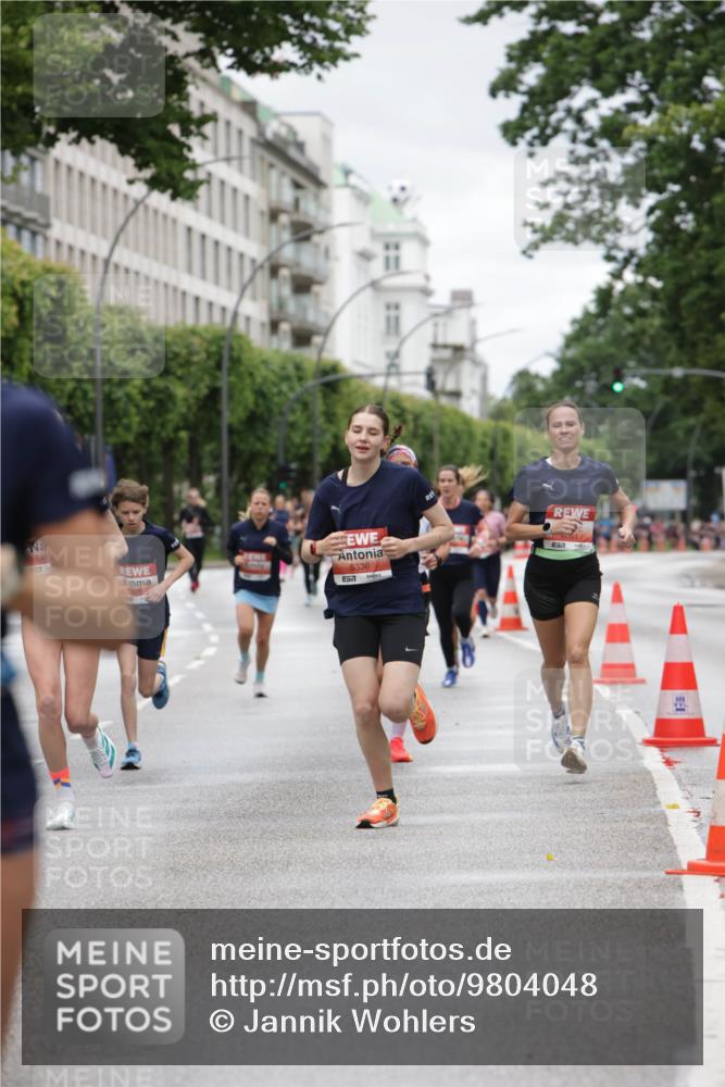 14.06.2026 - REWE Women's Run Jannik Wohlers http://msf.ph/oto/9804048 14.06.2026 10:37:16 Laufen 549, 5336, 57 meine-sportfotos.de