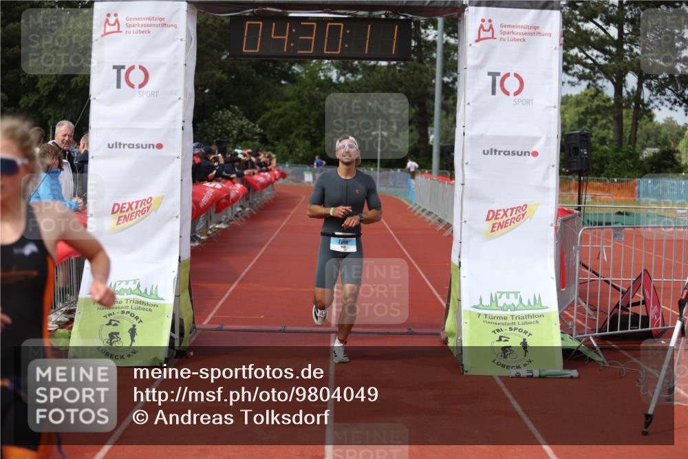 14.06.2026 - 7 Türme Triathlon Andreas Tolksdorf http://msf.ph/oto/9804049 14.06.2026 15:30:09 Ziel 1147, 1710 meine-sportfotos.de
