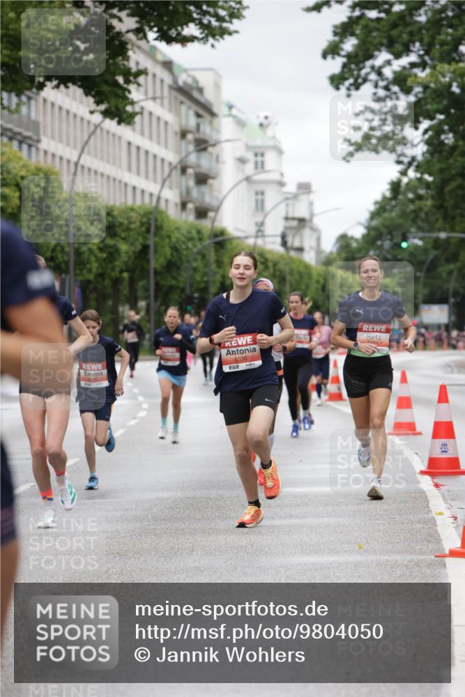 14.06.2026 - REWE Women's Run Jannik Wohlers http://msf.ph/oto/9804050 14.06.2026 10:37:16 Laufen 5336, 57, 051 meine-sportfotos.de