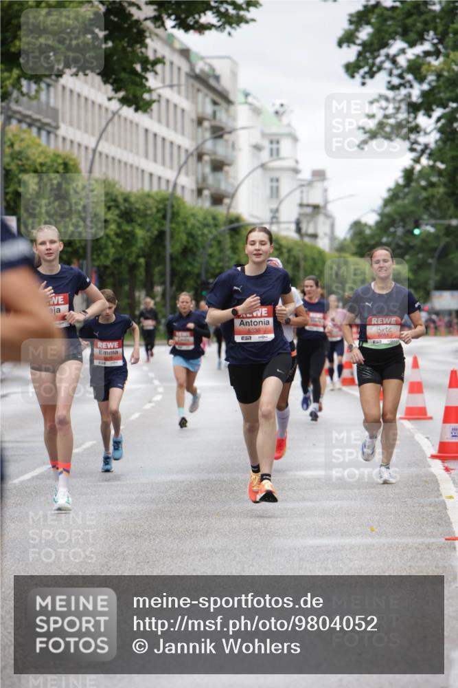 14.06.2026 - REWE Women's Run Jannik Wohlers http://msf.ph/oto/9804052 14.06.2026 10:37:17 Laufen 5336, 6051 meine-sportfotos.de