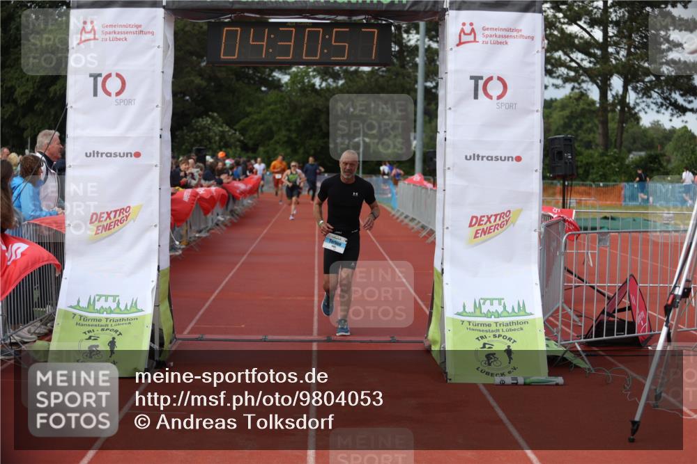 14.06.2026 - 7 Türme Triathlon Andreas Tolksdorf http://msf.ph/oto/9804053 14.06.2026 15:30:56 Ziel 1166, 1720 meine-sportfotos.de