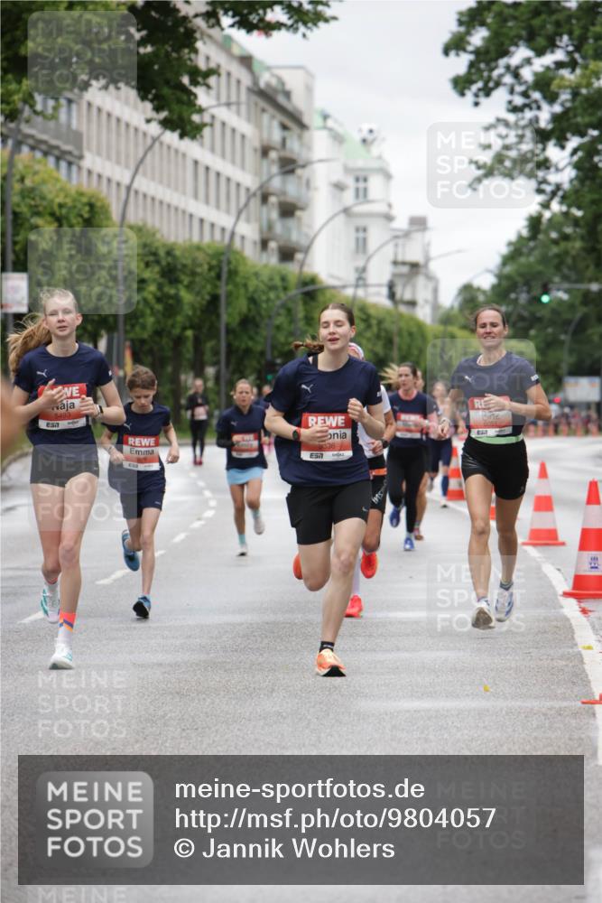 14.06.2026 - REWE Women's Run Jannik Wohlers http://msf.ph/oto/9804057 14.06.2026 10:37:17 Laufen 5493, 7, 336, 6051, 577, 7 meine-sportfotos.de