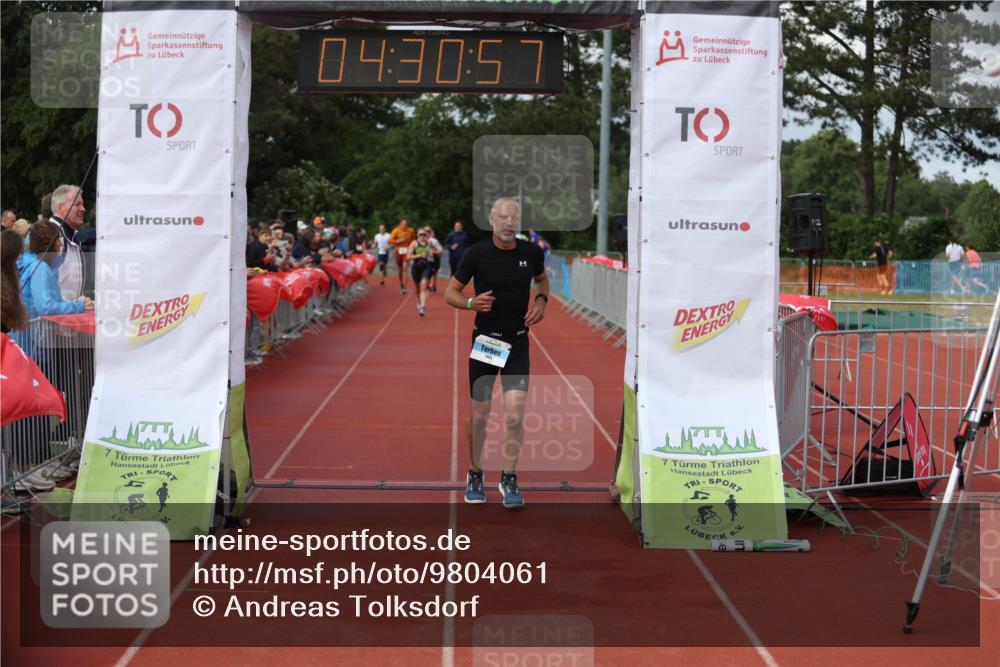 14.06.2026 - 7 Türme Triathlon Andreas Tolksdorf http://msf.ph/oto/9804061 14.06.2026 15:30:56 Ziel 1166, 1720 meine-sportfotos.de