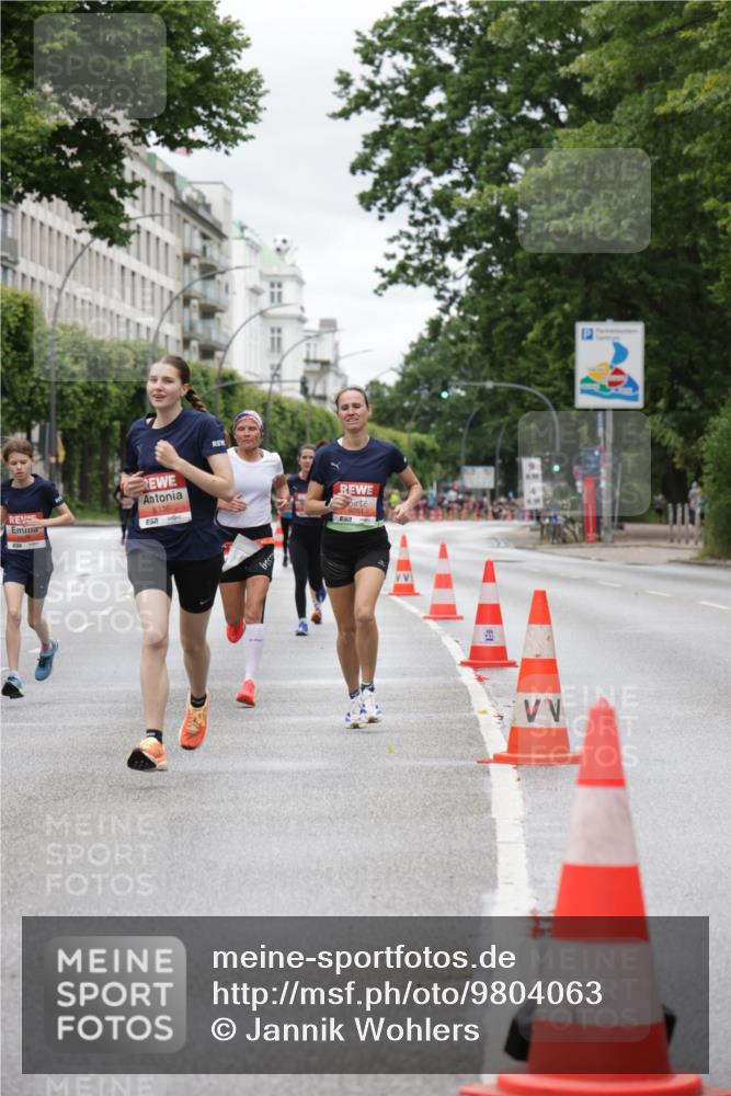 14.06.2026 - REWE Women's Run Jannik Wohlers http://msf.ph/oto/9804063 14.06.2026 10:37:18 Laufen 5336, 6051 meine-sportfotos.de