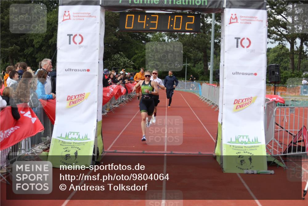 14.06.2026 - 7 Türme Triathlon Andreas Tolksdorf http://msf.ph/oto/9804064 14.06.2026 15:31:01 Ziel 888, 1166, 1720 meine-sportfotos.de