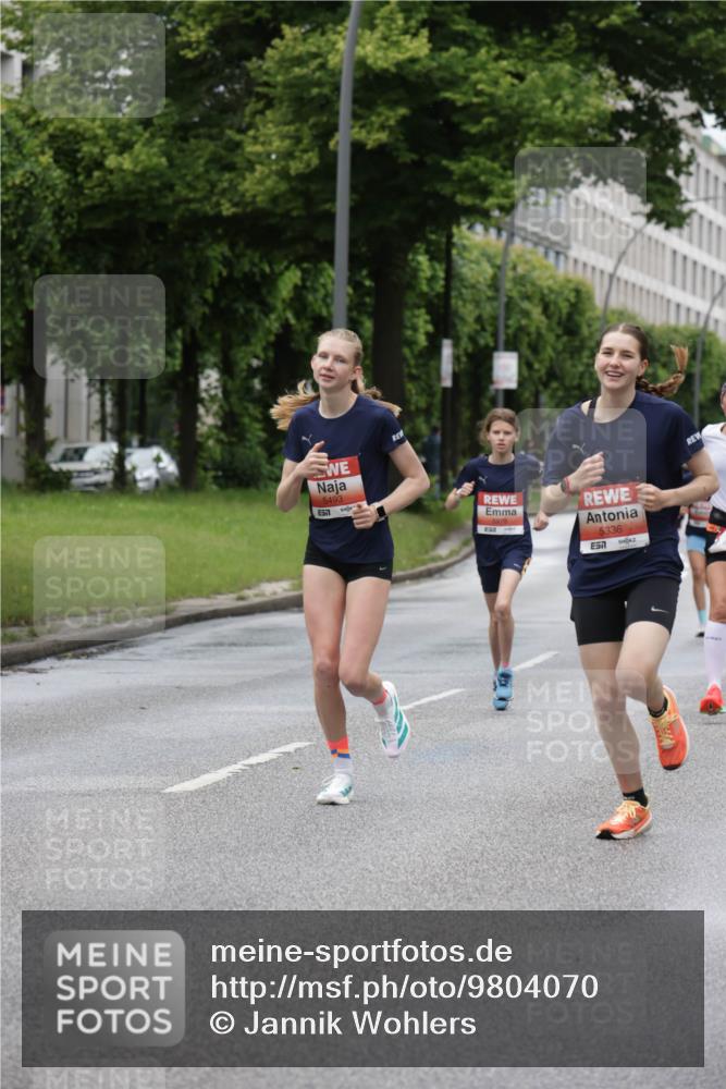 14.06.2026 - REWE Women's Run Jannik Wohlers http://msf.ph/oto/9804070 14.06.2026 10:37:18 Laufen 5493, 5336, 7 meine-sportfotos.de