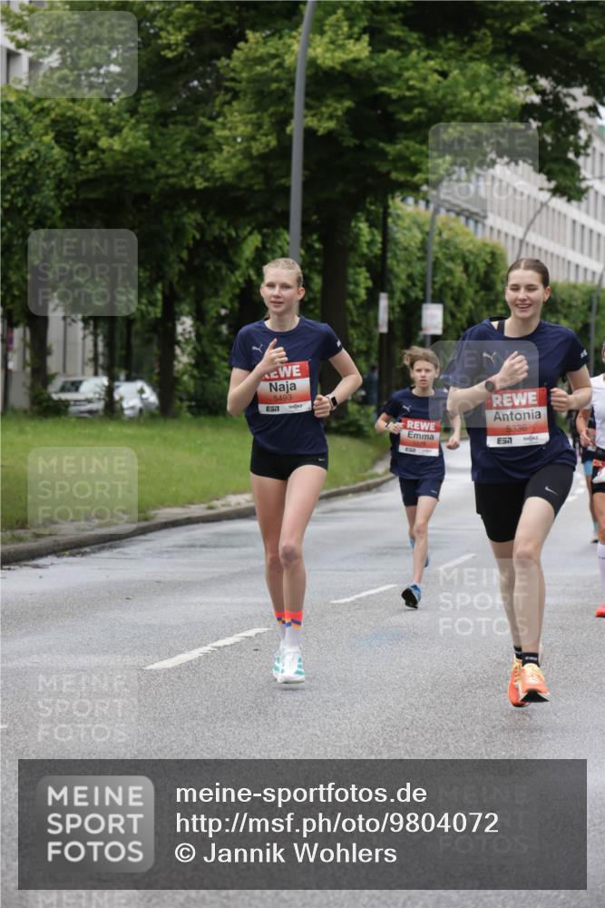 14.06.2026 - REWE Women's Run Jannik Wohlers http://msf.ph/oto/9804072 14.06.2026 10:37:19 Laufen 5493, 7, 5336, 7 meine-sportfotos.de