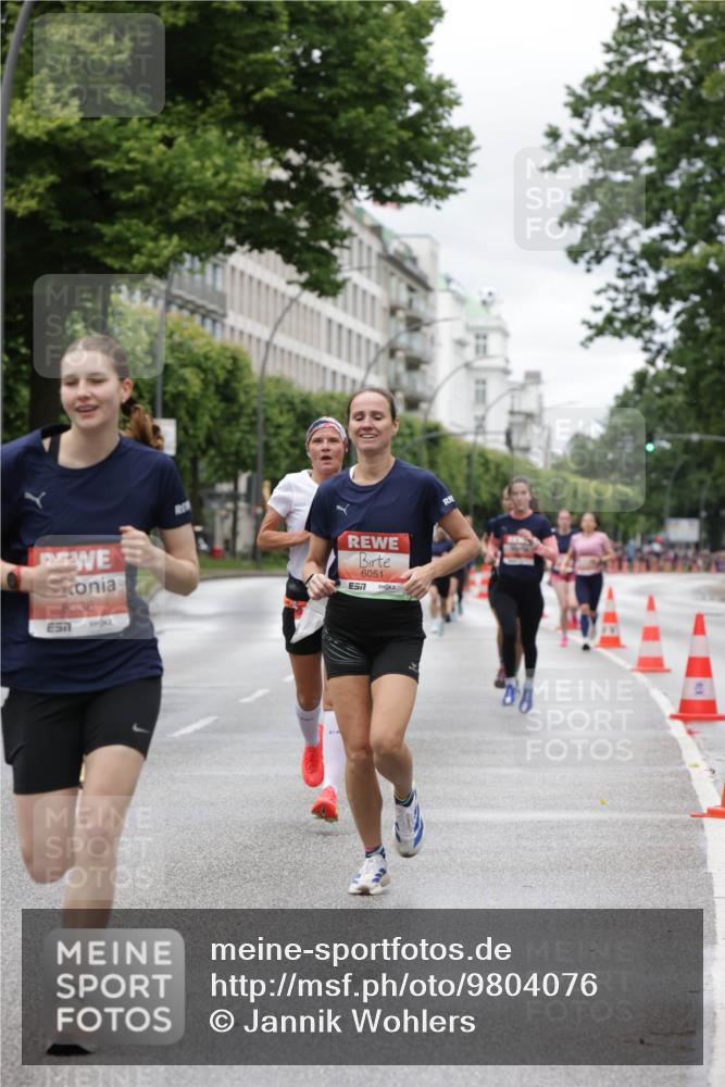 14.06.2026 - REWE Women's Run Jannik Wohlers http://msf.ph/oto/9804076 14.06.2026 10:37:19 Laufen 5336, 7, 6051, 57 meine-sportfotos.de