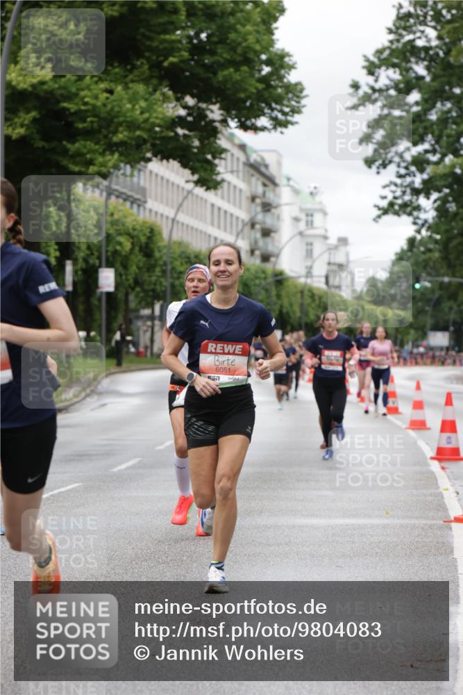 14.06.2026 - REWE Women's Run Jannik Wohlers http://msf.ph/oto/9804083 14.06.2026 10:37:20 Laufen 6051, 557 meine-sportfotos.de