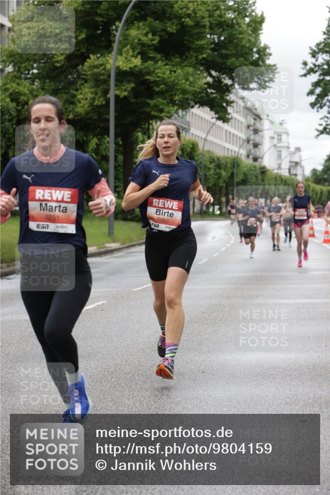 14.06.2026 - REWE Women's Run Jannik Wohlers http://msf.ph/oto/9804159 14.06.2026 10:37:26 Laufen 5231, 57, 5682, 7 meine-sportfotos.de
