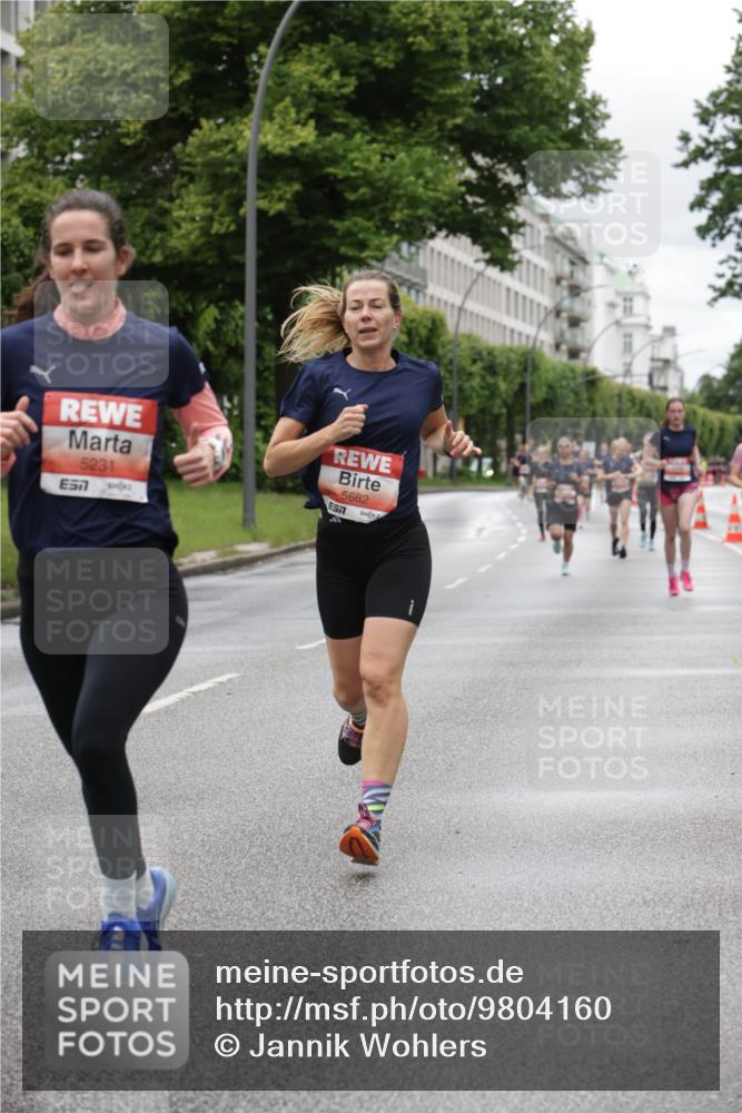 14.06.2026 - REWE Women's Run Jannik Wohlers http://msf.ph/oto/9804160 14.06.2026 10:37:26 Laufen 5231, 517, 5682, 6577 meine-sportfotos.de