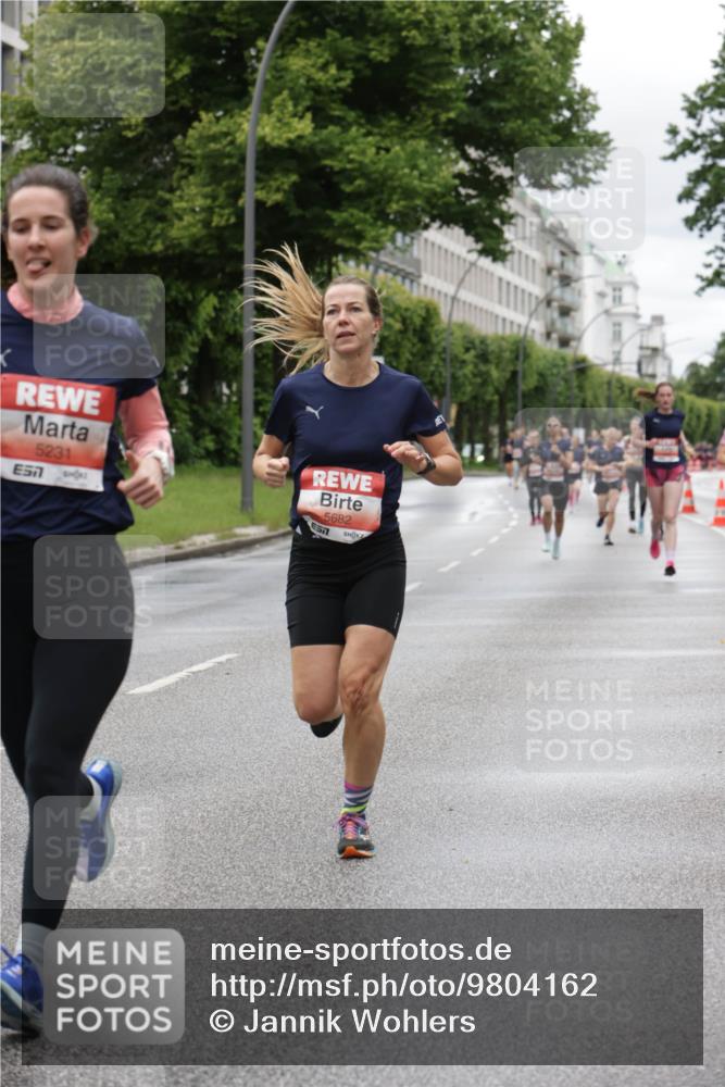 14.06.2026 - REWE Women's Run Jannik Wohlers http://msf.ph/oto/9804162 14.06.2026 10:37:26 Laufen 5231, 657, 5682 meine-sportfotos.de