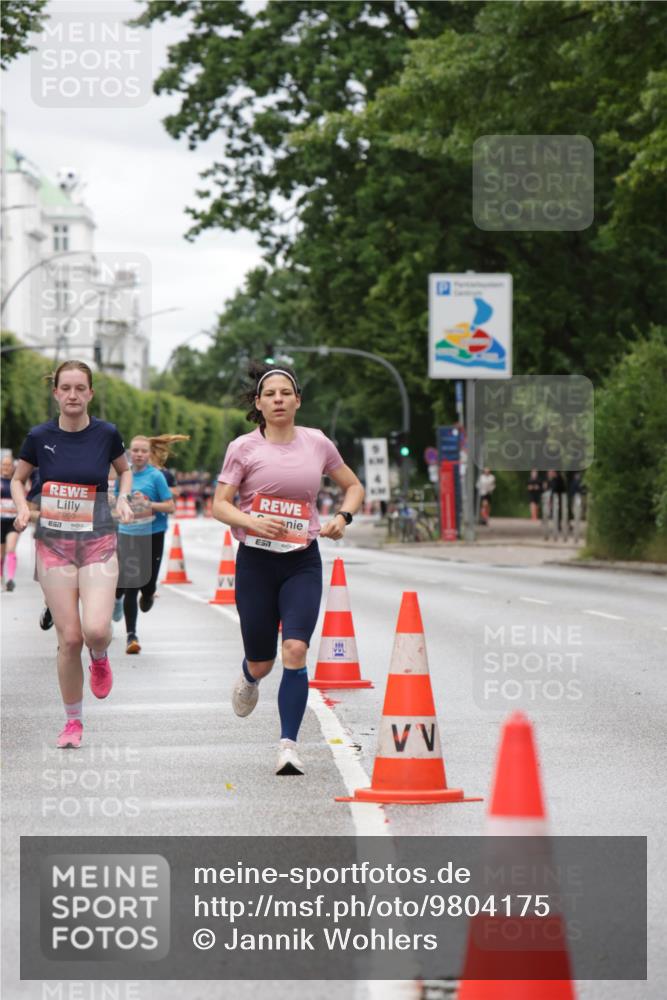 14.06.2026 - REWE Women's Run Jannik Wohlers http://msf.ph/oto/9804175 14.06.2026 10:37:28 Laufen 5990, 57 meine-sportfotos.de
