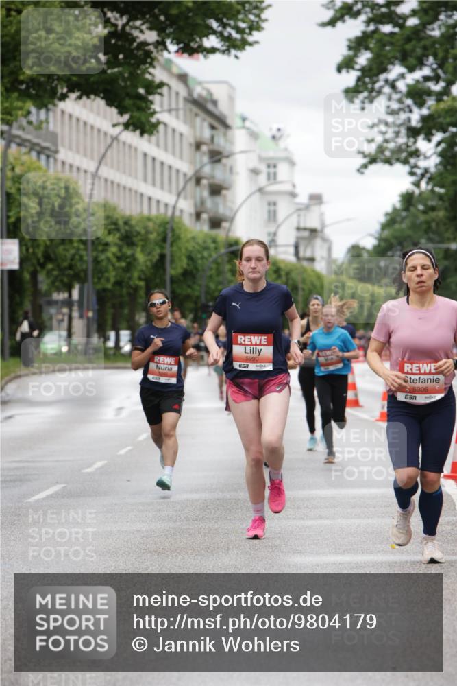 14.06.2026 - REWE Women's Run Jannik Wohlers http://msf.ph/oto/9804179 14.06.2026 10:37:29 Laufen 5990, 7, 5306 meine-sportfotos.de