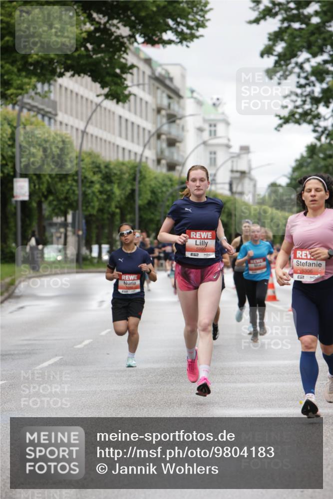 14.06.2026 - REWE Women's Run Jannik Wohlers http://msf.ph/oto/9804183 14.06.2026 10:37:29 Laufen 5990, 57, 5306 meine-sportfotos.de