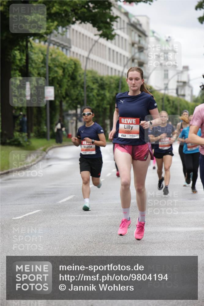 14.06.2026 - REWE Women's Run Jannik Wohlers http://msf.ph/oto/9804194 14.06.2026 10:37:30 Laufen 5990, 7 meine-sportfotos.de