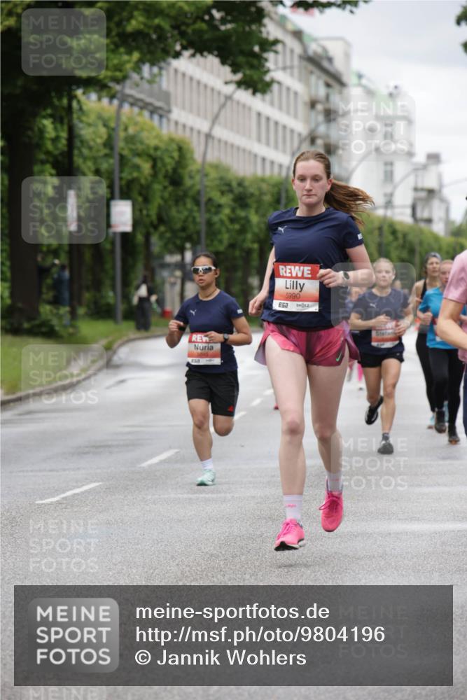 14.06.2026 - REWE Women's Run Jannik Wohlers http://msf.ph/oto/9804196 14.06.2026 10:37:30 Laufen 57, 5990 meine-sportfotos.de