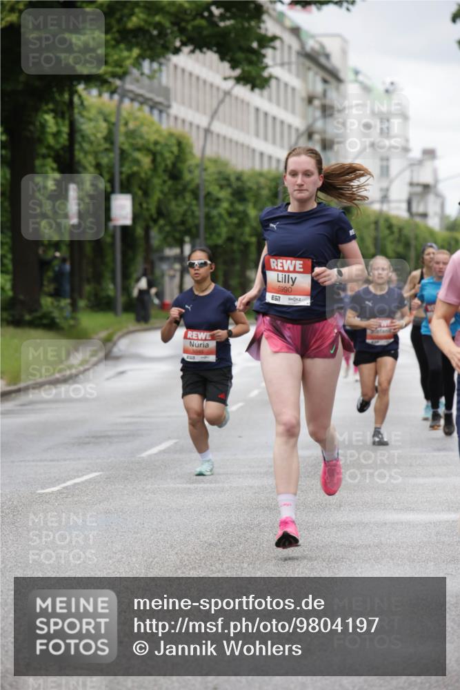 14.06.2026 - REWE Women's Run Jannik Wohlers http://msf.ph/oto/9804197 14.06.2026 10:37:30 Laufen 657, 5990 meine-sportfotos.de