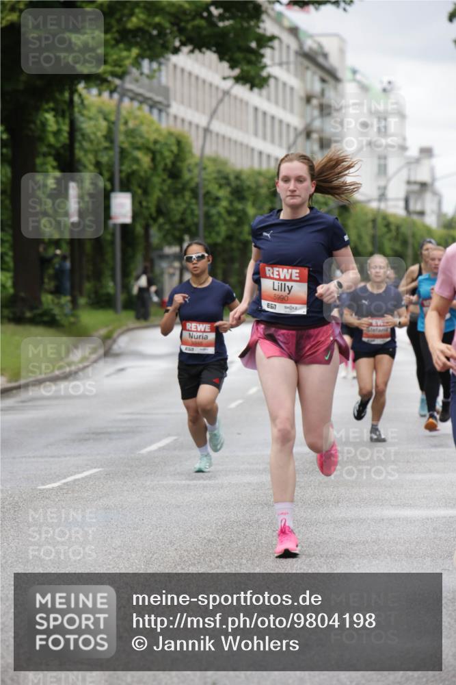 14.06.2026 - REWE Women's Run Jannik Wohlers http://msf.ph/oto/9804198 14.06.2026 10:37:30 Laufen 57, 5990, 57 meine-sportfotos.de