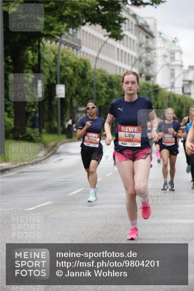 14.06.2026 - REWE Women's Run Jannik Wohlers http://msf.ph/oto/9804201 14.06.2026 10:37:30 Laufen 5945, 5990, 57 meine-sportfotos.de