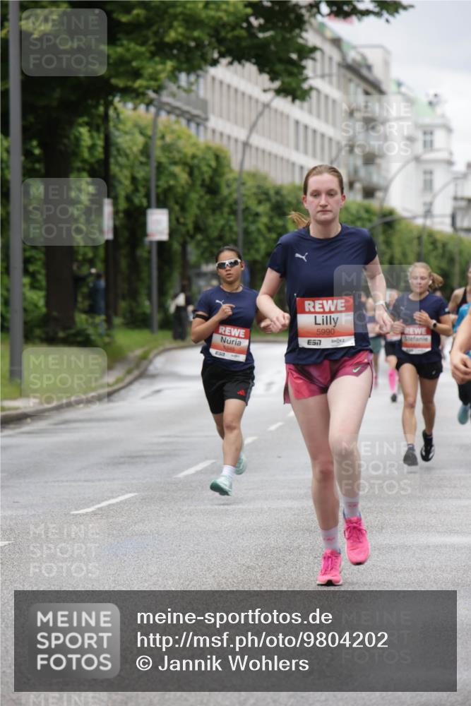 14.06.2026 - REWE Women's Run Jannik Wohlers http://msf.ph/oto/9804202 14.06.2026 10:37:30 Laufen 5945, 5990, 57 meine-sportfotos.de