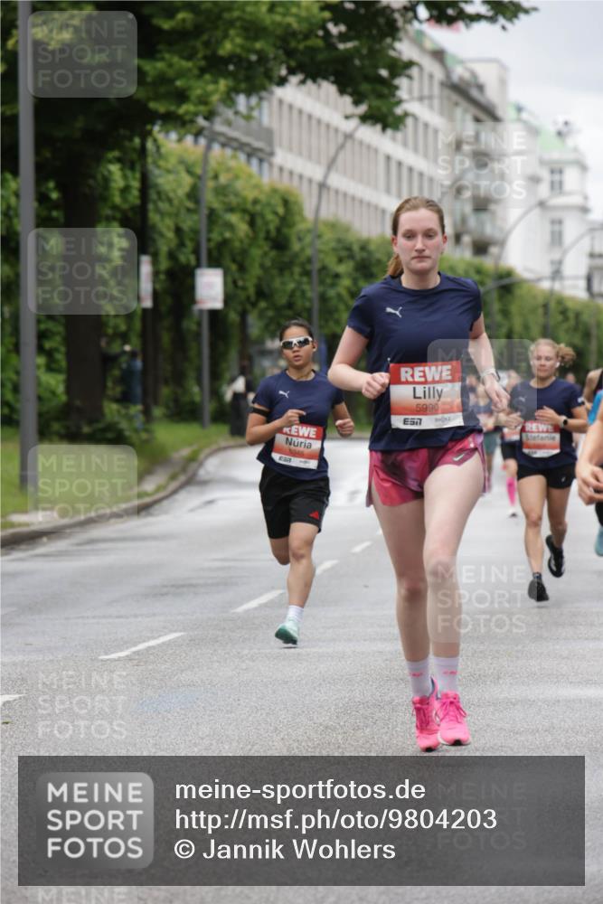 14.06.2026 - REWE Women's Run Jannik Wohlers http://msf.ph/oto/9804203 14.06.2026 10:37:30 Laufen 5990, 7, 5945 meine-sportfotos.de