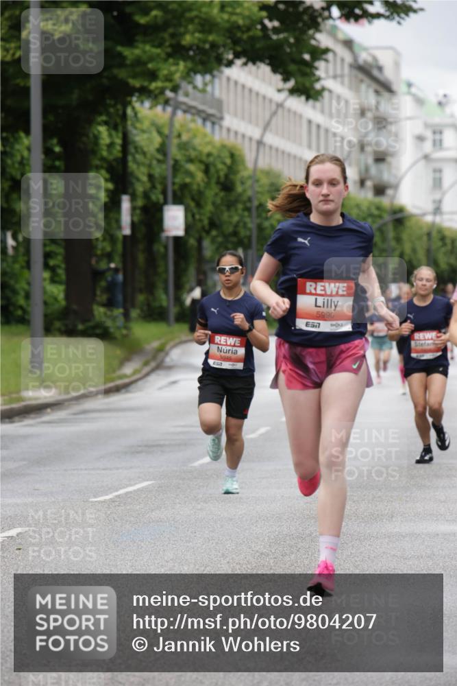 14.06.2026 - REWE Women's Run Jannik Wohlers http://msf.ph/oto/9804207 14.06.2026 10:37:30 Laufen 5945, 5990, 7 meine-sportfotos.de