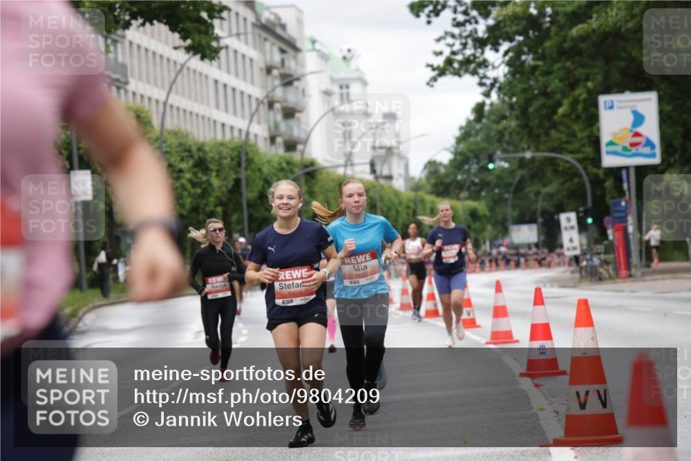 14.06.2026 - REWE Women's Run Jannik Wohlers http://msf.ph/oto/9804209 14.06.2026 10:37:32 Laufen 5458, 5707 meine-sportfotos.de