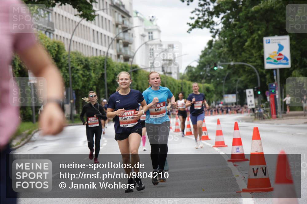 14.06.2026 - REWE Women's Run Jannik Wohlers http://msf.ph/oto/9804210 14.06.2026 10:37:33 Laufen 5458, 7, 5707 meine-sportfotos.de