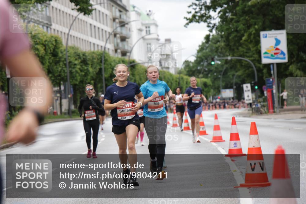 14.06.2026 - REWE Women's Run Jannik Wohlers http://msf.ph/oto/9804211 14.06.2026 10:37:33 Laufen 5458, 7, 5707 meine-sportfotos.de
