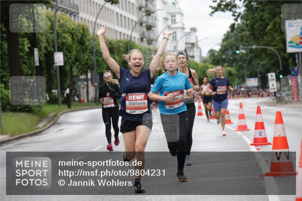 14.06.2026 - REWE Women's Run Jannik Wohlers http://msf.ph/oto/9804231 14.06.2026 10:37:33 Laufen 5458, 5707 meine-sportfotos.de