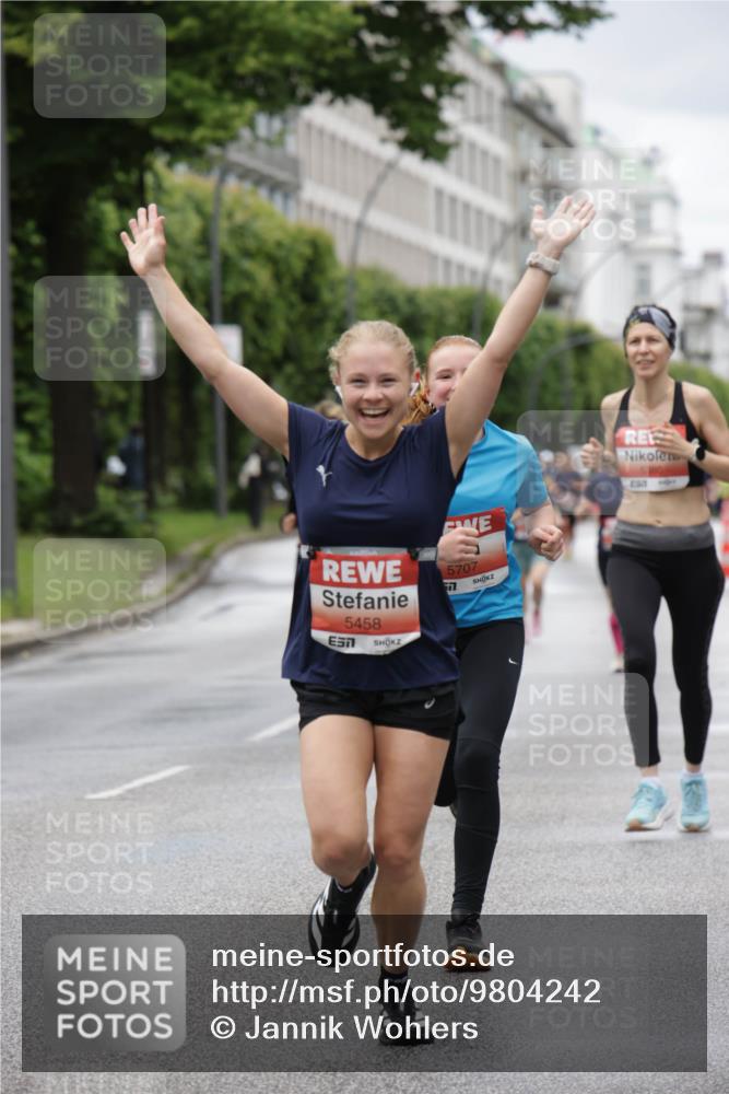 14.06.2026 - REWE Women's Run Jannik Wohlers http://msf.ph/oto/9804242 14.06.2026 10:37:35 Laufen 5458, 5707, 17, 5380 meine-sportfotos.de