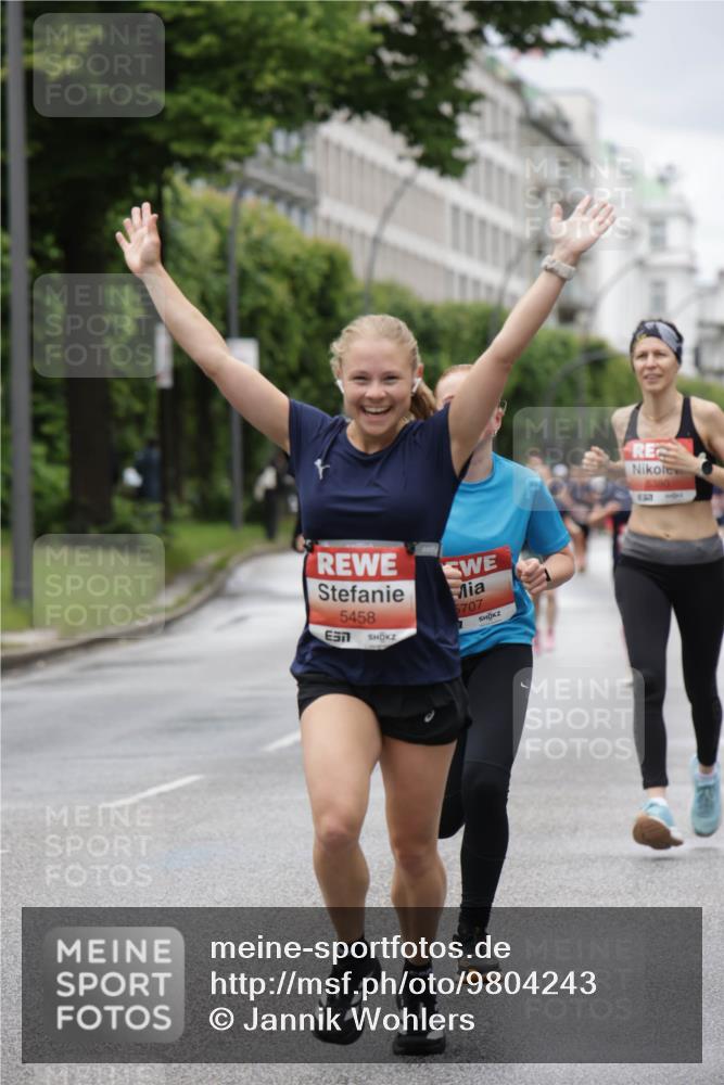 14.06.2026 - REWE Women's Run Jannik Wohlers http://msf.ph/oto/9804243 14.06.2026 10:37:35 Laufen 5458, 5707, 6380 meine-sportfotos.de