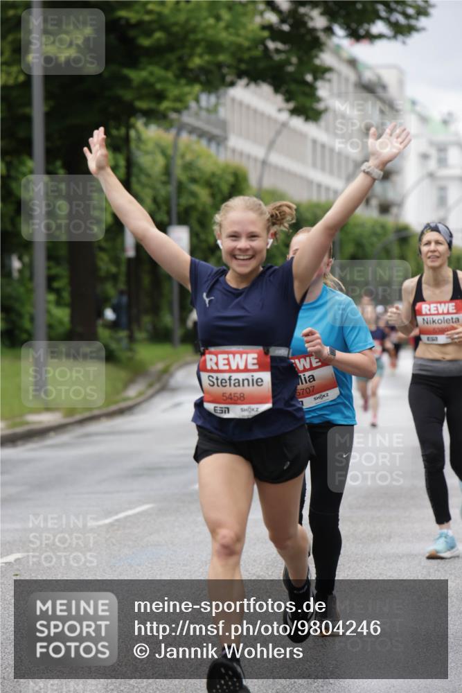 14.06.2026 - REWE Women's Run Jannik Wohlers http://msf.ph/oto/9804246 14.06.2026 10:37:35 Laufen 5458, 5707 meine-sportfotos.de