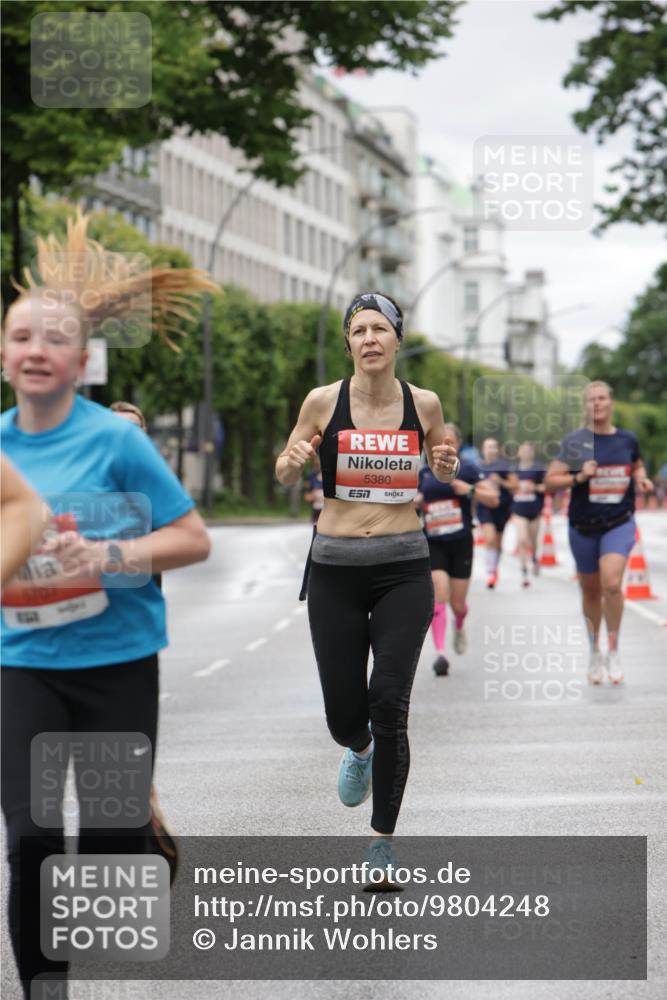 14.06.2026 - REWE Women's Run Jannik Wohlers http://msf.ph/oto/9804248 14.06.2026 10:37:36 Laufen 6707, 5380 meine-sportfotos.de