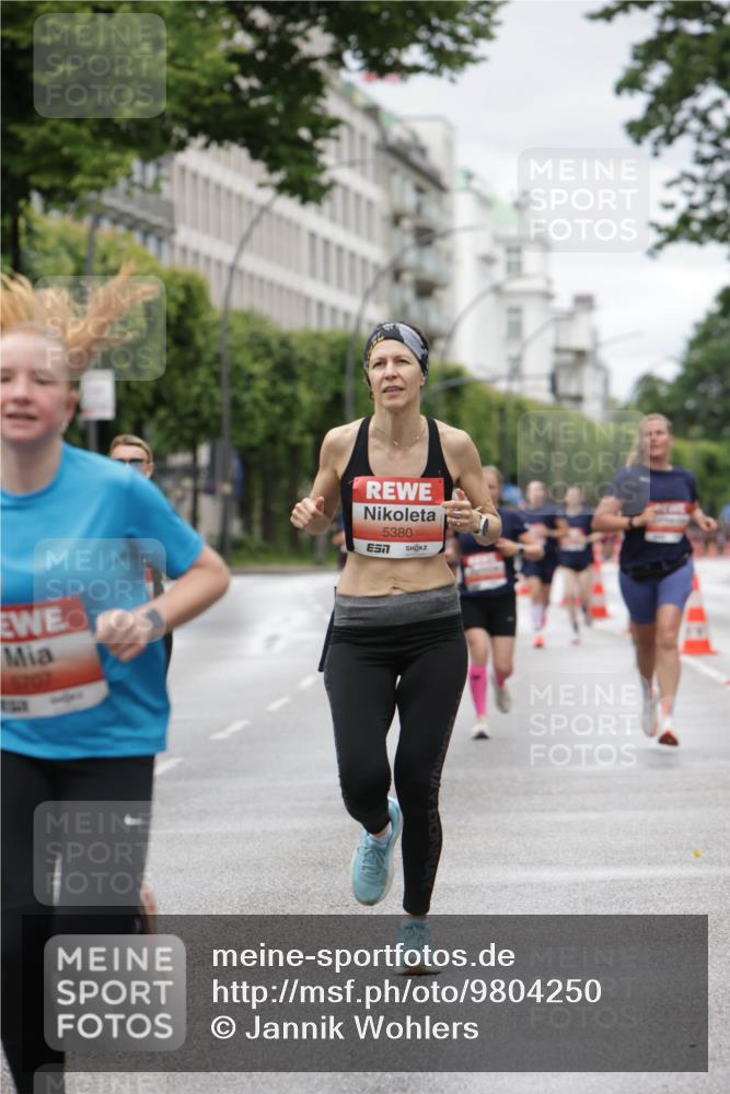 14.06.2026 - REWE Women's Run Jannik Wohlers http://msf.ph/oto/9804250 14.06.2026 10:37:36 Laufen 6107, 5380, 7 meine-sportfotos.de