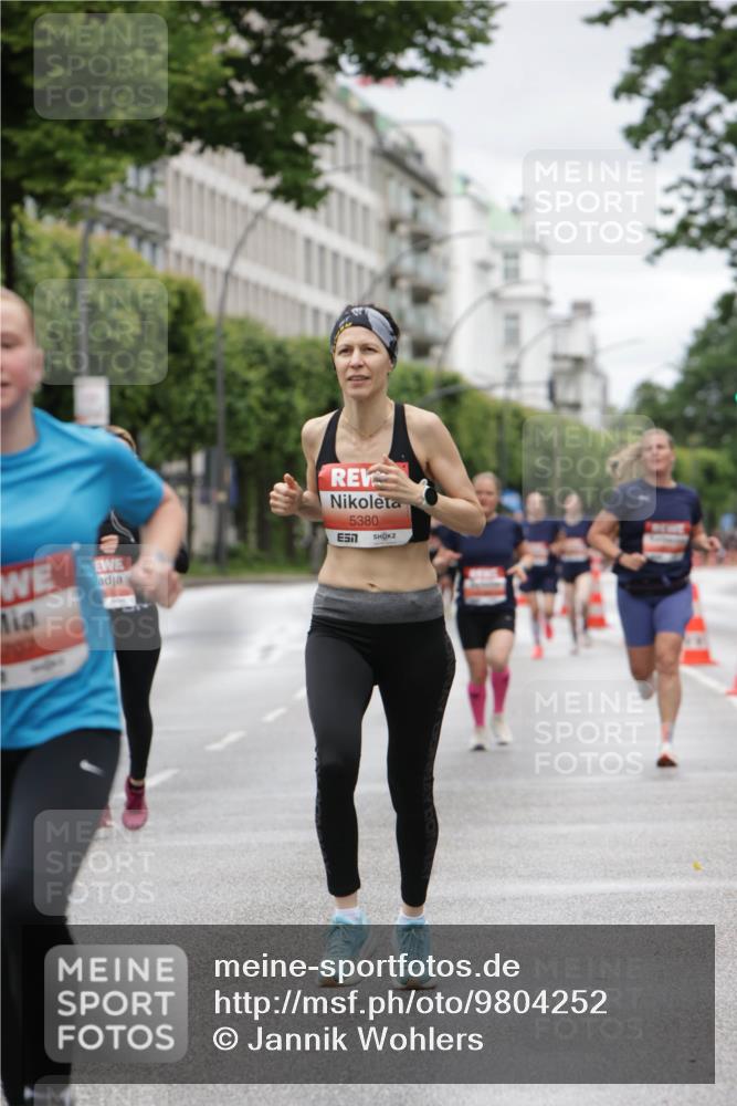14.06.2026 - REWE Women's Run Jannik Wohlers http://msf.ph/oto/9804252 14.06.2026 10:37:36 Laufen 707, 5380, 57 meine-sportfotos.de
